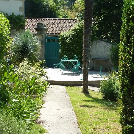 Beaux Chenes Bed & Breakfast