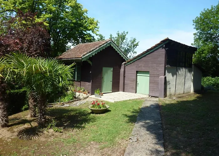 Beaux Chenes Bed and breakfast