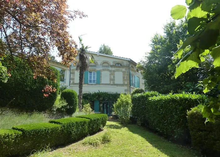 Beaux Chenes 4* Nérac